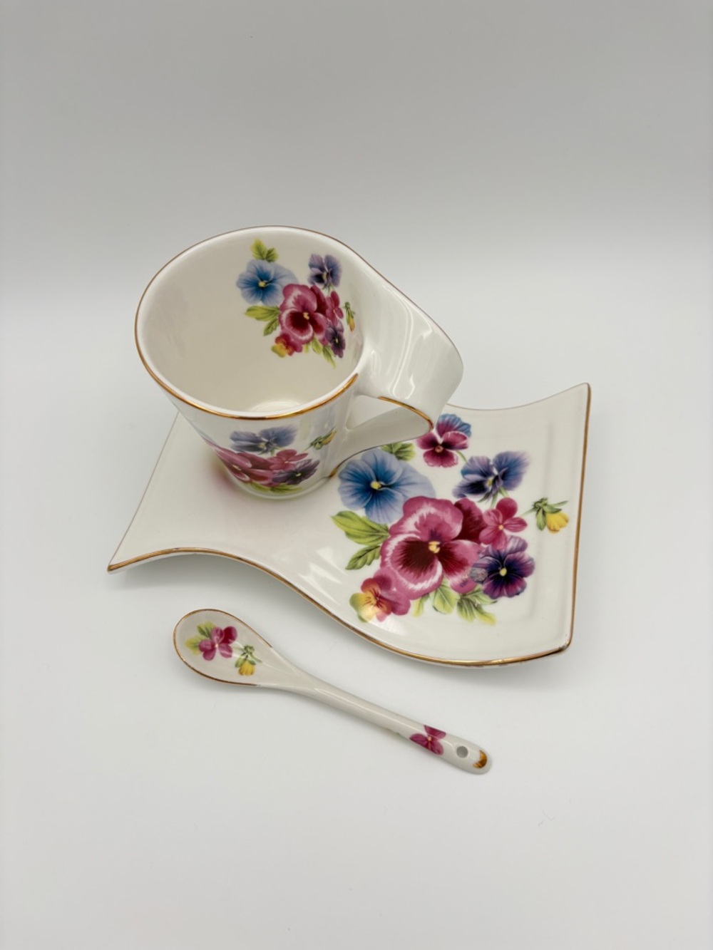 Adeline Fine Porcelain Teacup Saucer Spoon Set Pansy Gold Trim 3pc - Picture 6 of 15